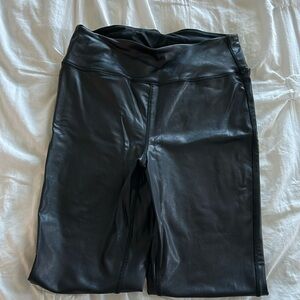 Faux Leather Leggins